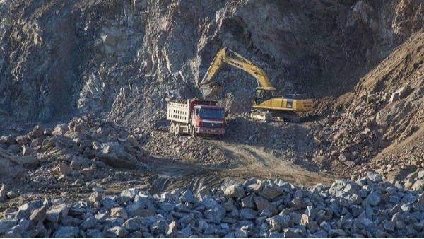 采礦場(chǎng)需要便攜手持式光譜儀嗎？